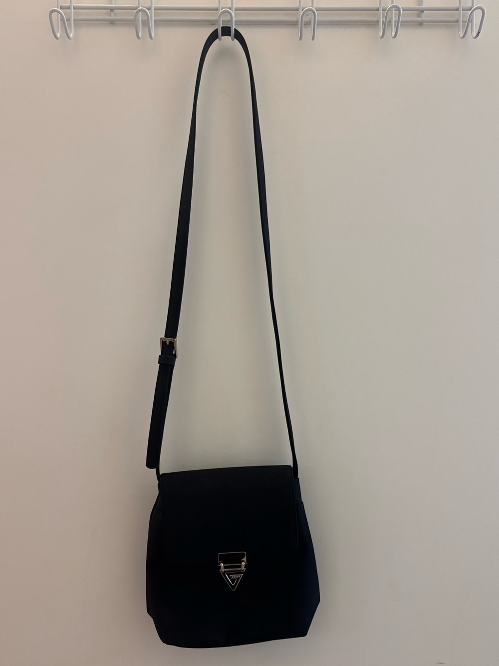Vintage GUESS black Nylon shoulder bag